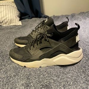 Nike Air Huarache Run Ultra Black and White Size 13 worn no box